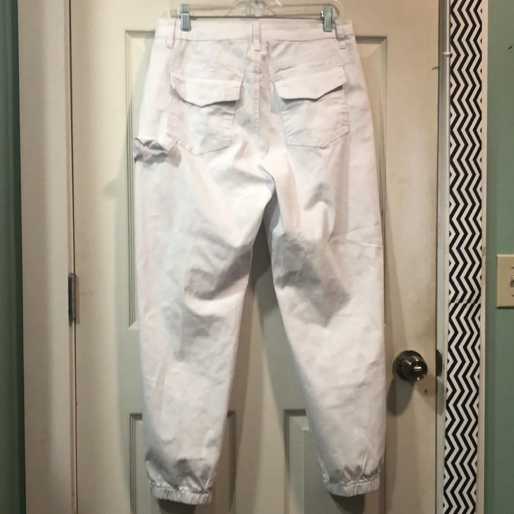 YMI White Cargo Joggers, size 13/31 - Picture 14 of 14